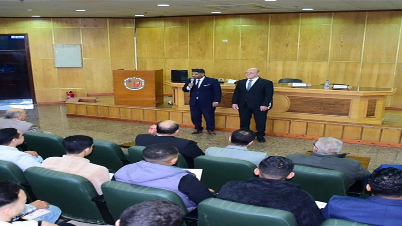 ختام مميز دورة مهارات المستشار القانوني بكلية الحقوق السعودية